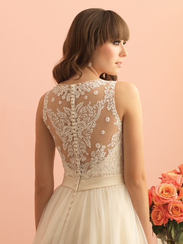 2716 Allure Romance Elegant Wedding Dress