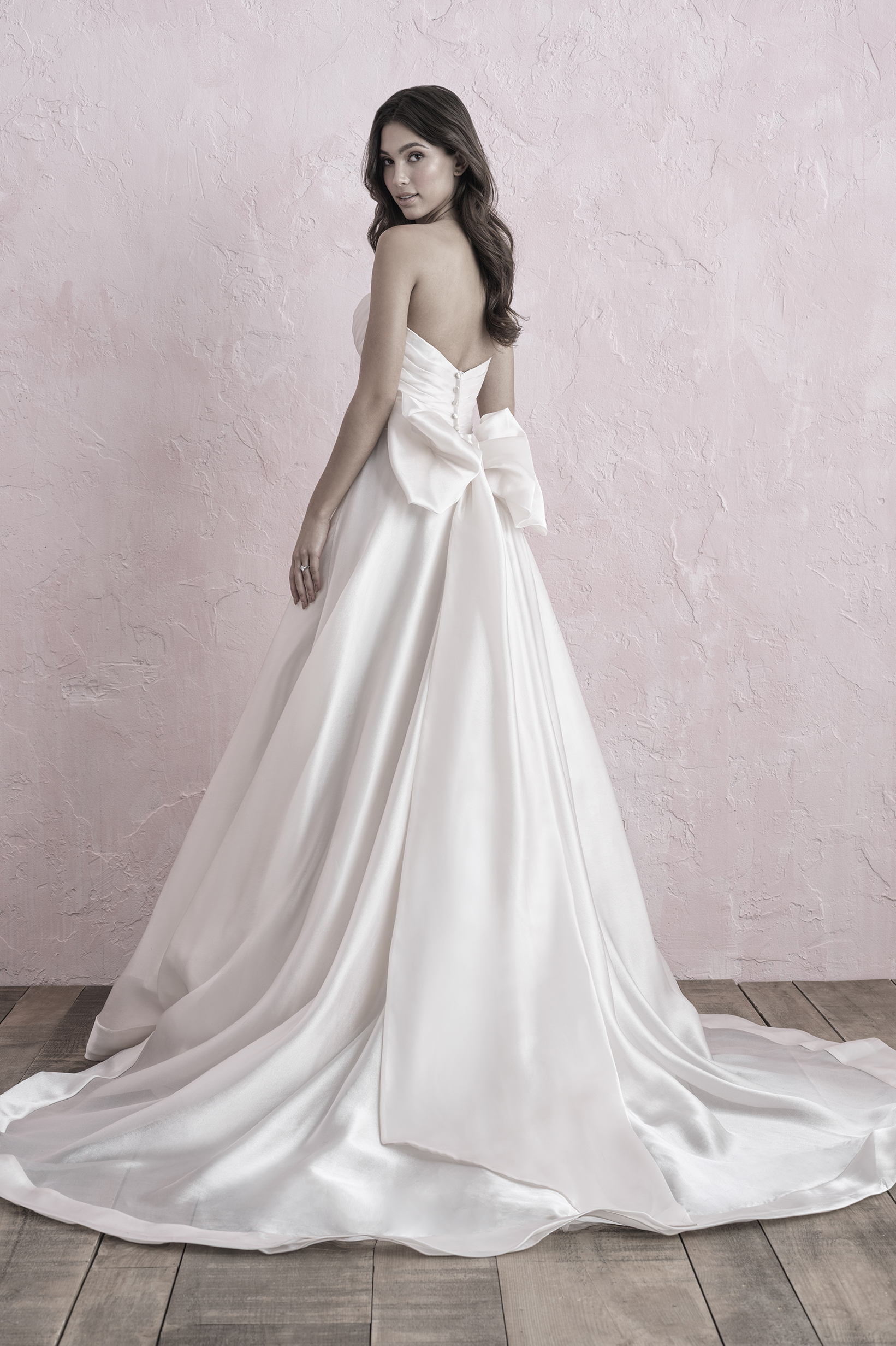 3250 Allure Romace Classic Elegance Bridal Gown