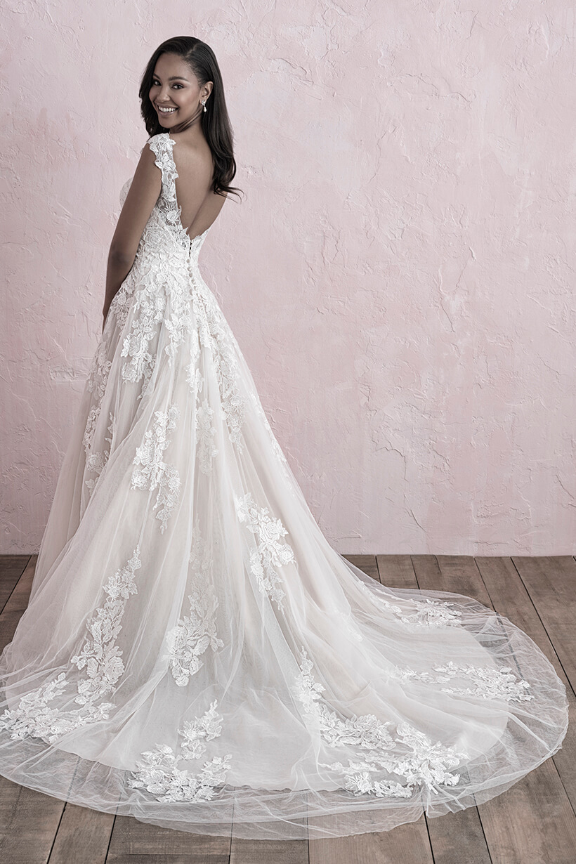 3262 Allure Romance Elegant Bridal Gown
