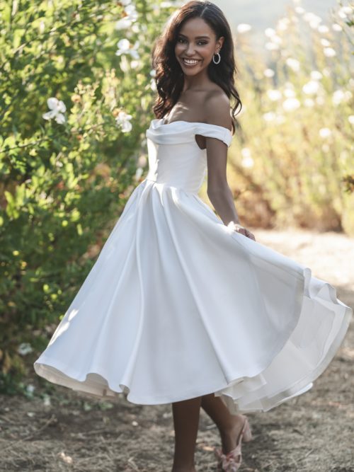 Off-shoulder bodice Wedding Dress